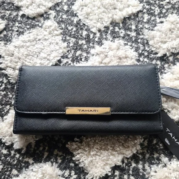 Tahari clutch shop